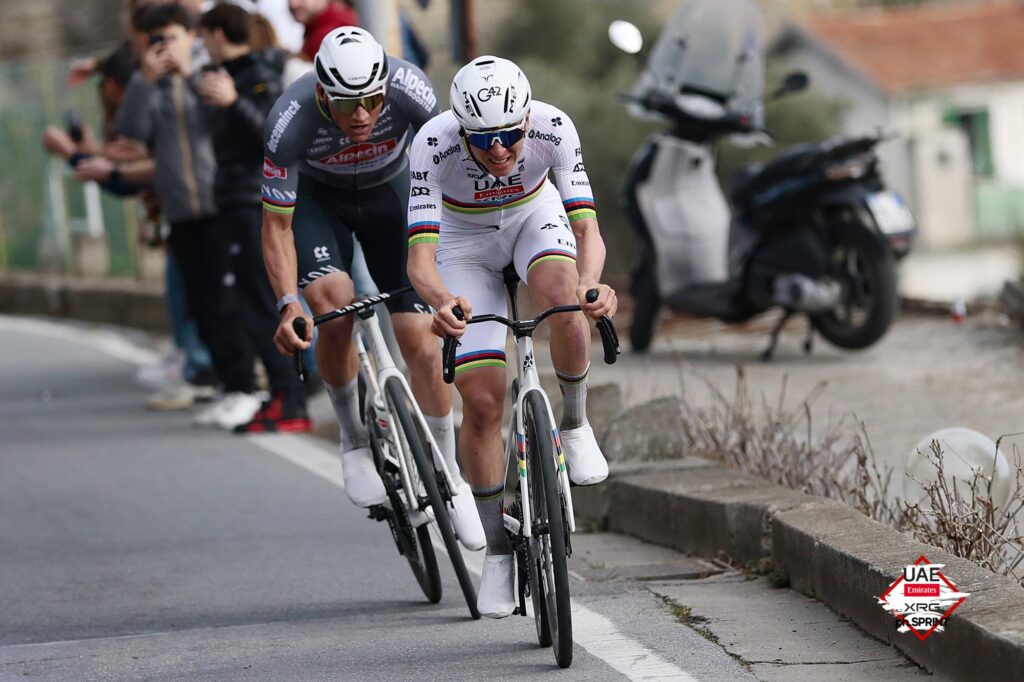 Les favoris de Milan-Sanremo 2026 : vers un duel entre van der Poel et Pogacar ?