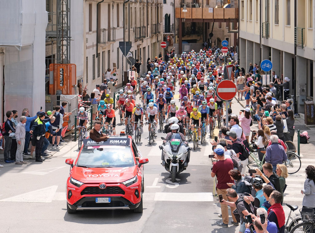 Tendances tactiques dans le cyclisme sur route professionnel