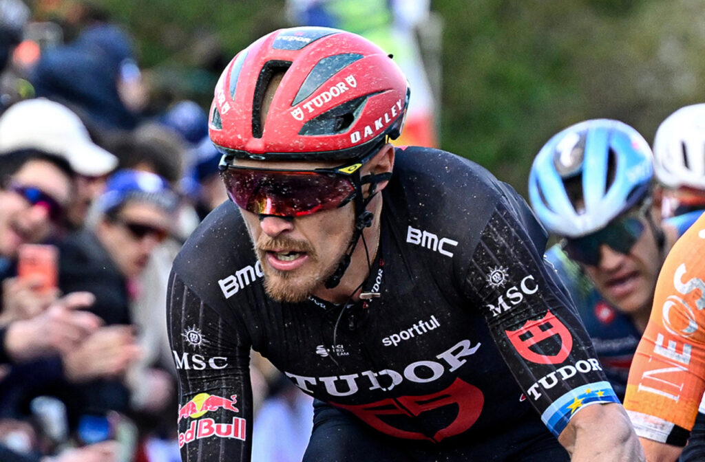 Matteo Trentin, victime d&rsquo;une fracture de la clavicule sur le Ronde, contraint de d&eacute;clarer forfait pour Paris-Roubaix 2026