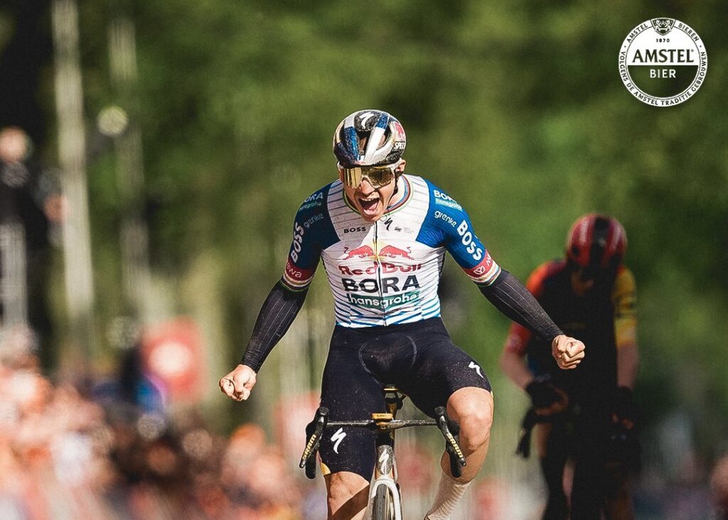 Remco Evenepoel, s&ucirc;r de lui, s&rsquo;offre la victoire sur l&rsquo;Amstel Gold Race 2026