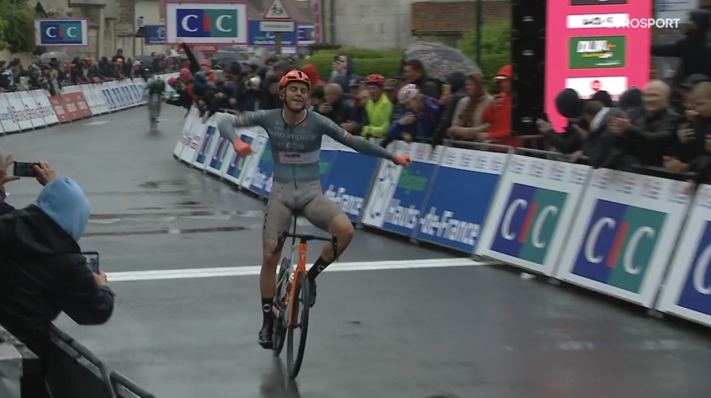 Artem Schmidt en solitaire sur la Classique Dunkerque 2026, Pierre Gautherat 2e