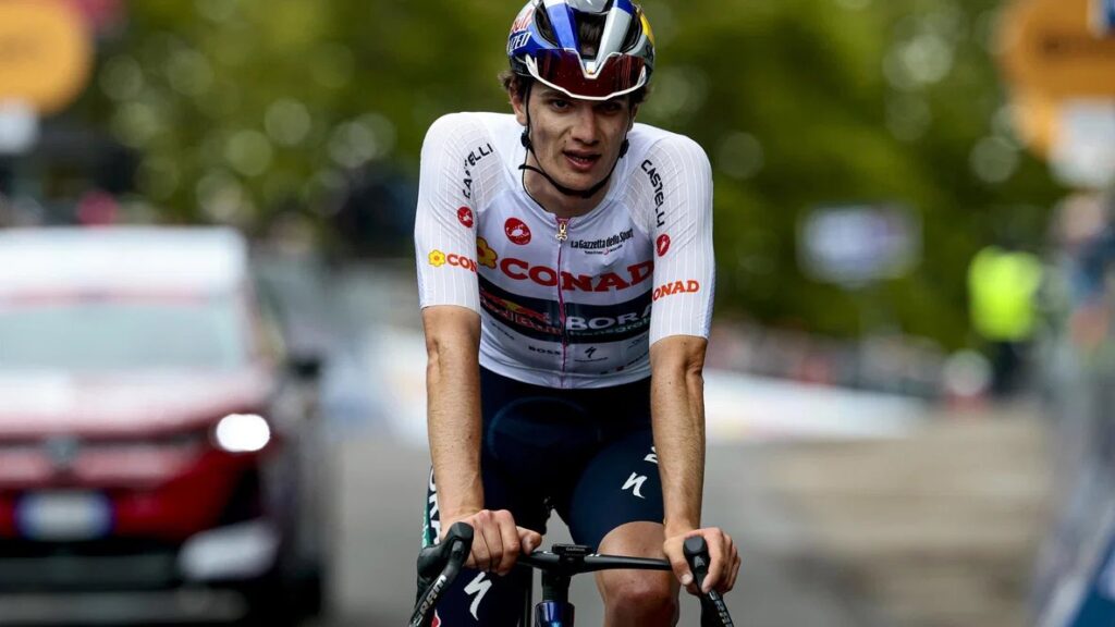 Red Bull-BORA-hansgrohe touch&eacute;e par un virus sur le Giro 2026