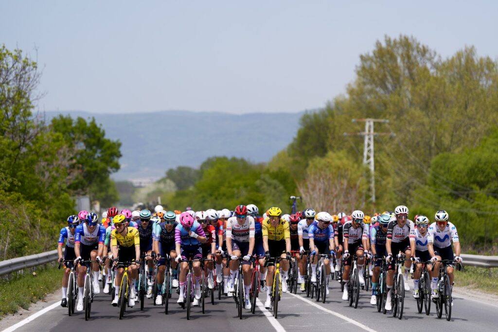 La 2e &eacute;tape du Giro 2026 en d&eacute;tails : le profil, les favoris, le direct
