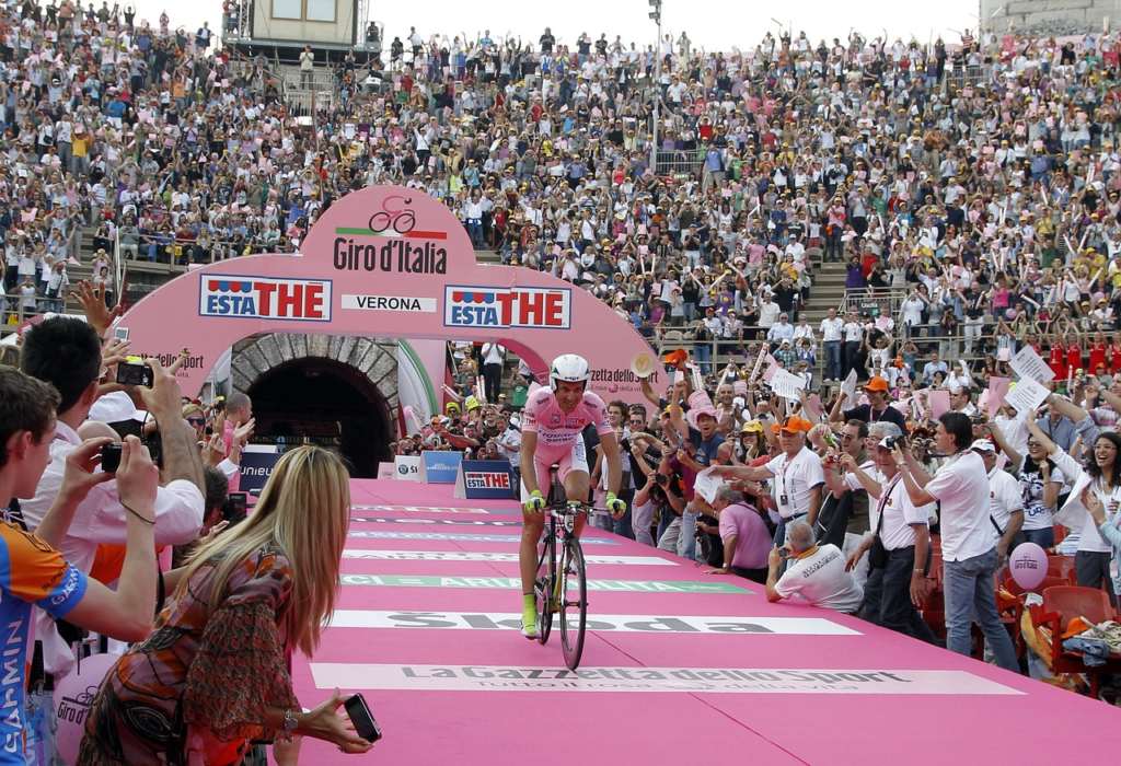 Comment les cyclistes se pr&eacute;parent-ils pour les &eacute;tapes les plus chaudes du Giro d&rsquo;Italia ?