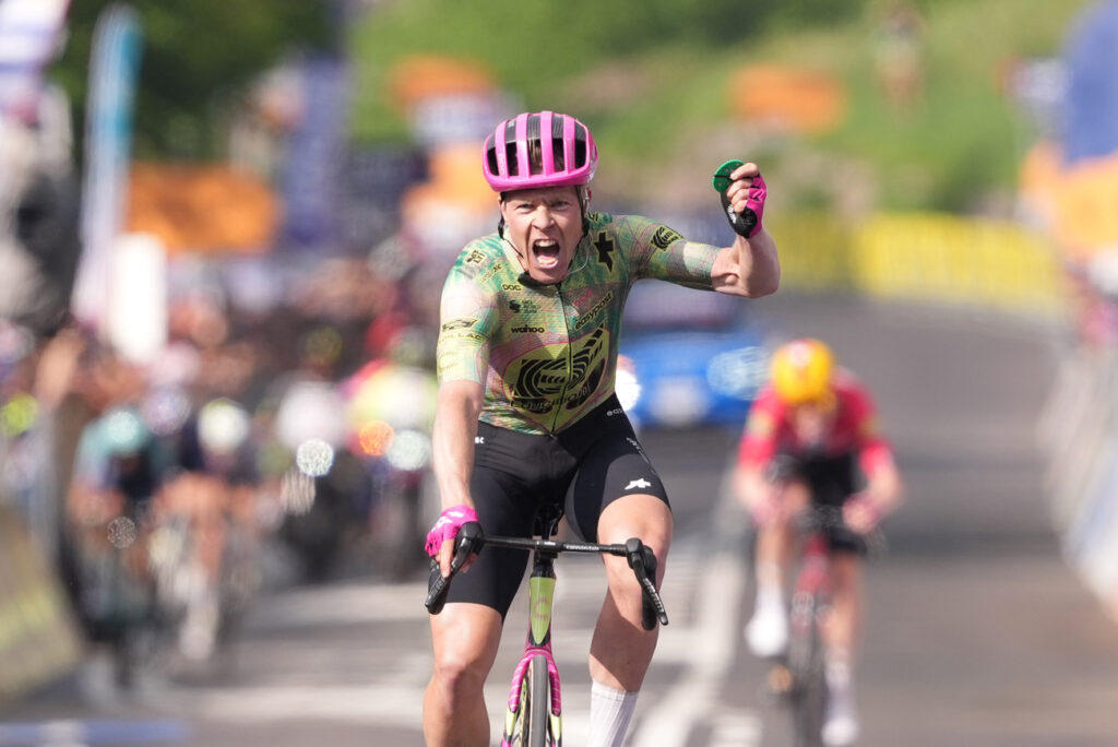 Le rus&eacute; Michael Valgren s&rsquo;offre un succ&egrave;s de prestige lors de la 17e &eacute;tape du Giro 2026