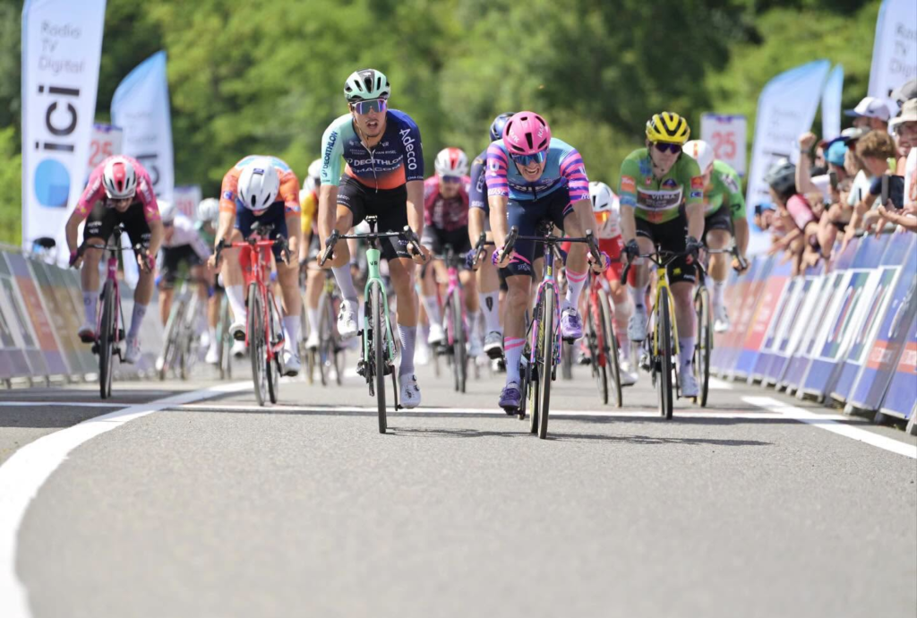 Noa Isidore d&eacute;class&eacute; de la 2e &eacute;tape de la Route d&rsquo;Occitanie 2026, Ronan Aug&eacute; vainqueur