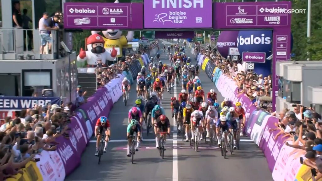 Olav Kooij sur le fil sur la 4e &eacute;tape du Tour de Belgique 2026